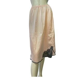 Vanity Fair Vintage Lace Trimmed Pink Slip Skirt Medium